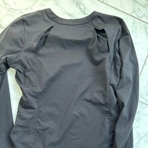 Alo cut out black long sleeve workout top
